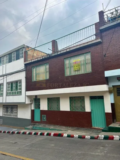 Casa Ideal Para Inversión  4 Unidades En Zona Con Alta Demanda