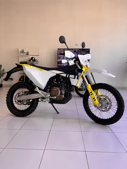 Husqvarna 701 Enduro  - No Gas Gas - No Ktm