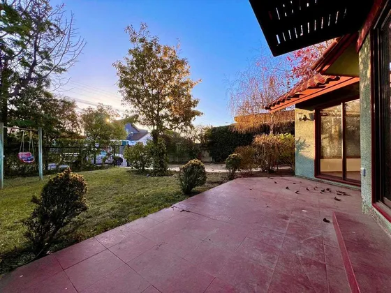 Houndpropiedades Vende Amplia Casa En Concón (95098)