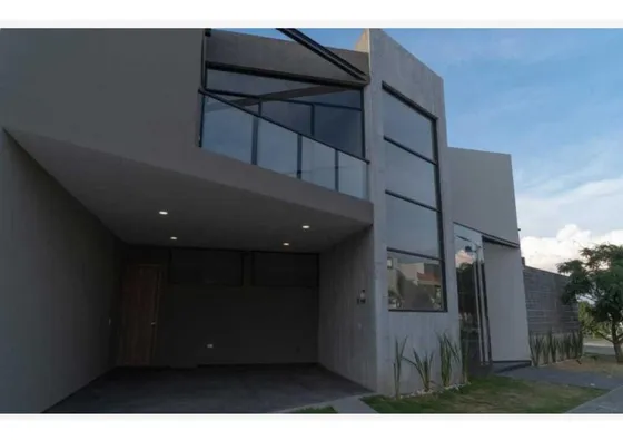 Casa En Venta En Quetzalcoatl