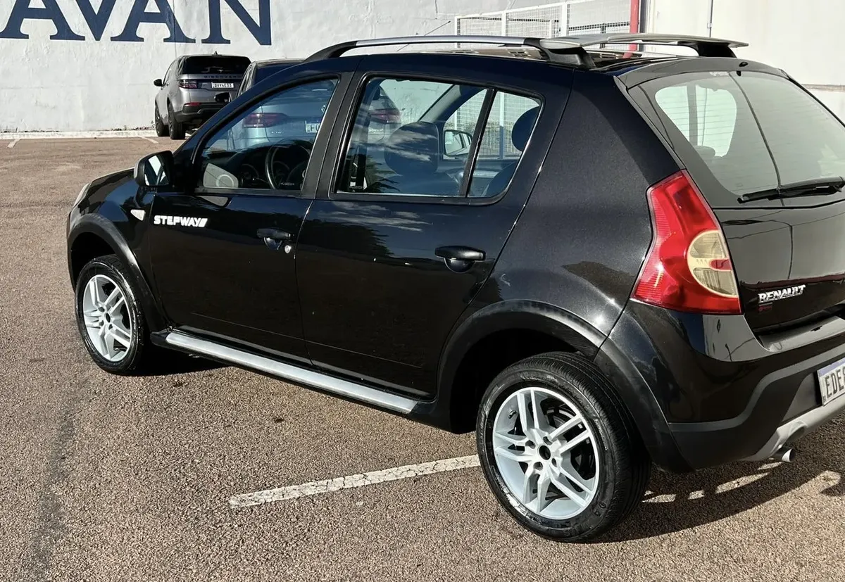 Renault Sandero Stepway 2010 1.6 16v Hi-flex 5p — foto 7