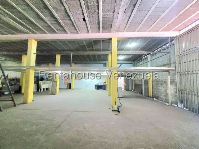 Excelente Oportunidad De Alquilar Galpon De 2 Nivel En La Calle 42 De Barquisimeto - % #/realiza Inversion Inteligente /* Oportunidad Que No Puedes Dejar Pasar.