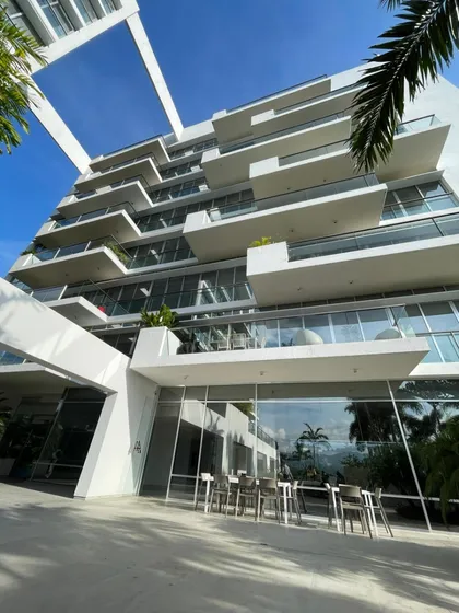 Fernando & Yosmar En Venta Exclusivo Penthouse Duplex En Terrazas Del Country Guataparo Res A4