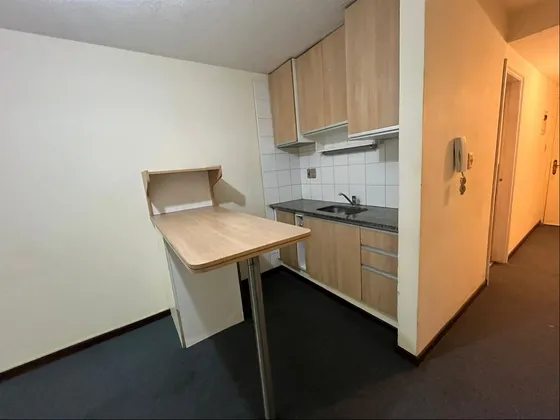 Pocitos Venta Con Renta Monoambiente Al Frente Con Garage