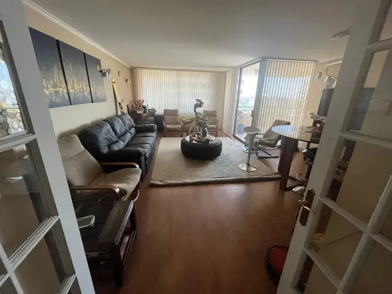Vendo Depto Para Remodelar 3d + Serv / 4b 3e 1bd /las Condes