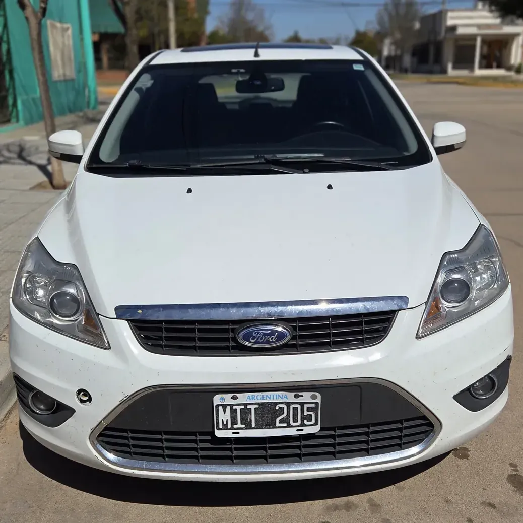 Ford Focus  1.8  Ln Ghia 5 P Td
