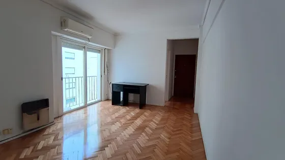 Departamento 3 Amb En Av Maipú Luminoso. Listo Para Mudarse