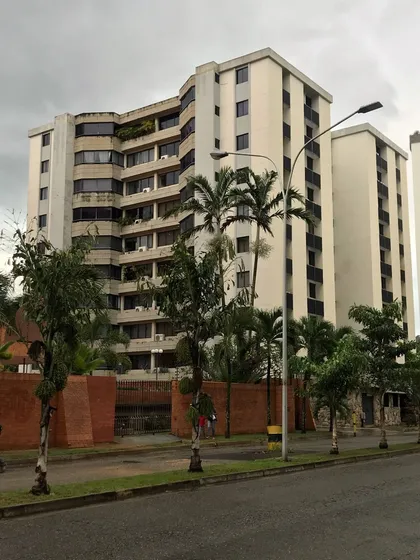 Ssolo Clientes Amplio Apartamento En Venta Los Mangos Valencia Mag972023