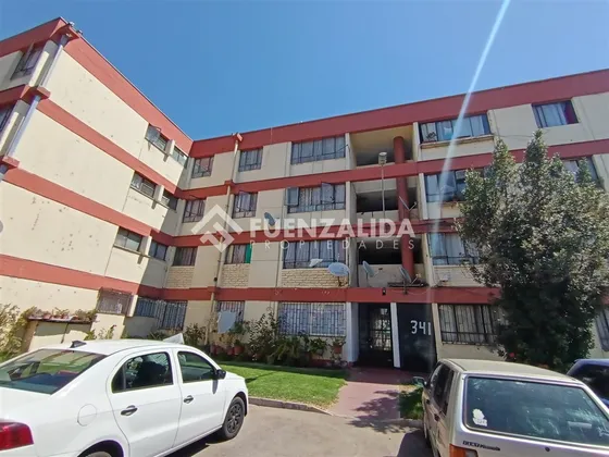 Departamento En Venta De 2 Dorm. En Cerrillos