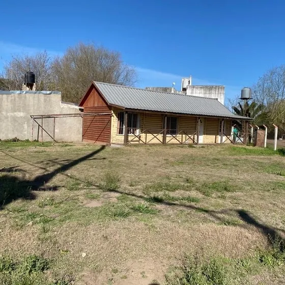 Casa Para Quinta En 2 Terrenos Para Uso Comercial O Vivienda De Fin De Semana Con Frente Rp65, A Mts De Rn7, 