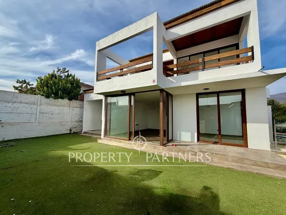 Arriendo Año Corrido Casa En La Reserva