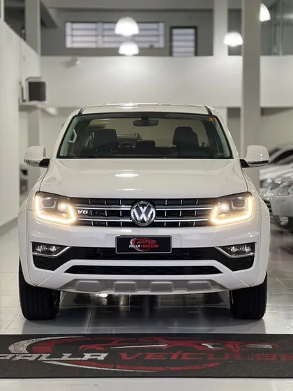 Volkswagen Amarok 3.0 Highline Cab. Dupla V6 4x4 Aut. 4p