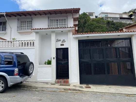 Acogedora Casa En Venta En Alto Prado #24-9134 Np
