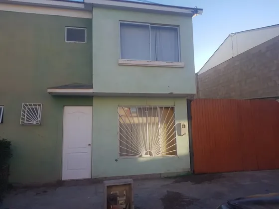 Arriendo Casa En Condominio - 3 Dorm- Calama