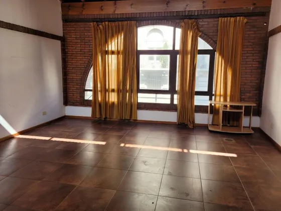 Local En Alquiler - Oficinas - Baños - 280mts2 - Congreso
