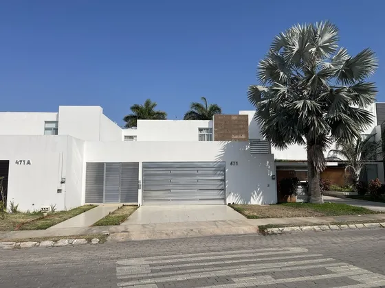 Casa En Venta Equipada En Altabrisa Merida.