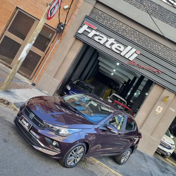 Fiat Cronos 1.8 16v Precision