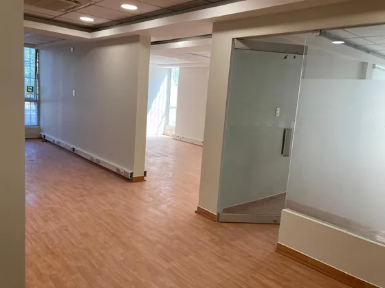 Gran Oportunidad!! Oficina Habilitada 724mts2 Metro M Montt