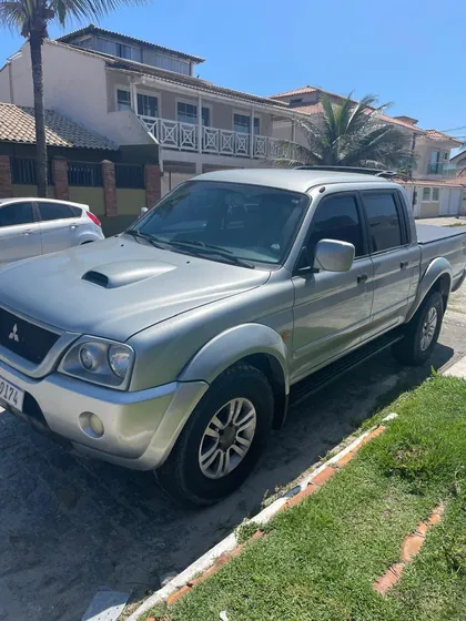Mitsubishi L200 2.5 Outdoor Hpe Cab. Dupla 4x4 4p