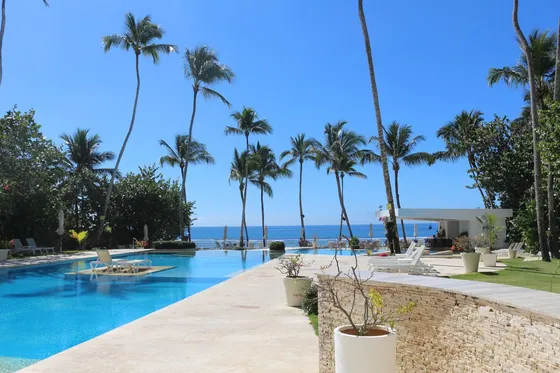 Alquilo Lujoso Apartamento Frente Al Mar (ea)