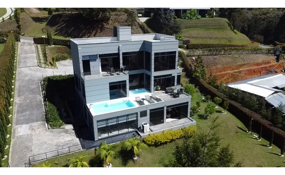 Casa En Venta Via San Antonio - La Ceja Con Piscina Y Jacuzzi