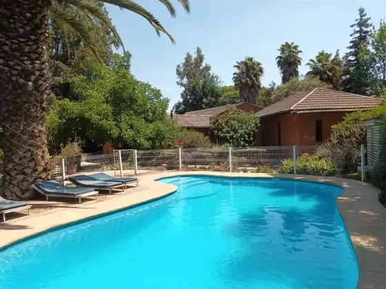 Casa En Venta De 5 Dorm. En Calera De Tango