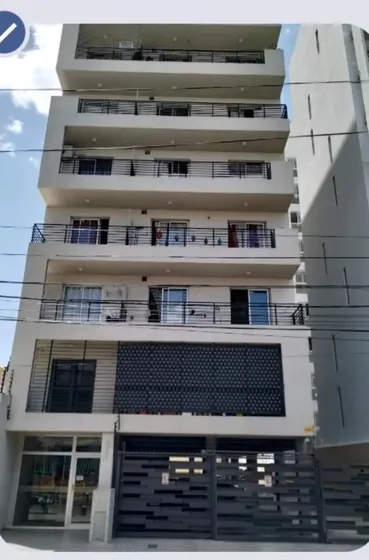 Vendo Cochera Cubierta En Caseros Bs.as