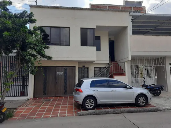 En Junín Se Alquila Casa Para Uso Residencial