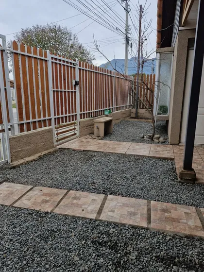 Casa Independiente En Arriendo En Mostazal