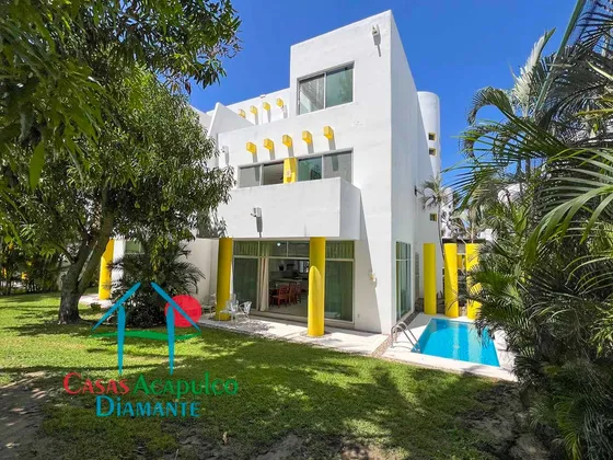 Cad Xcaret 15. ¡escápate Al Paraíso! Casa Con Alberca Privada, Jardín Y Club De Playa En Acapulco Diamante