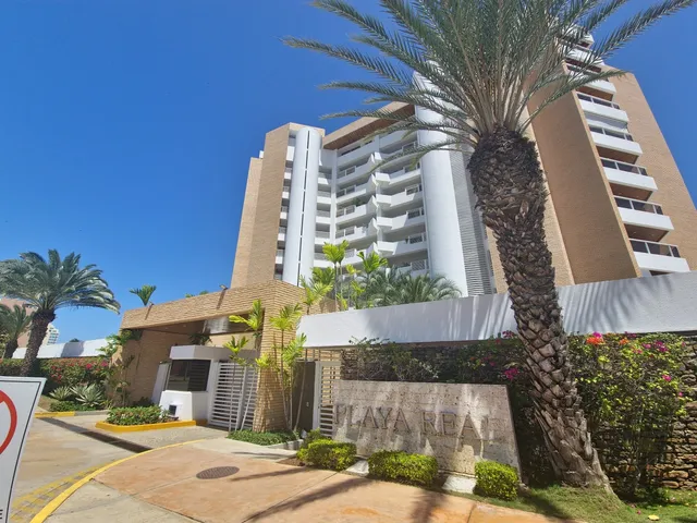 Venta Apartamento Orilla De Playa Pampatar Cerca Hotel Tibisay Edificio Playa Real Isla De Margarita 
