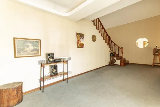 Venta Casa 8 Amb 380 M2 Piscina Patio Valentin Alsina Lanus