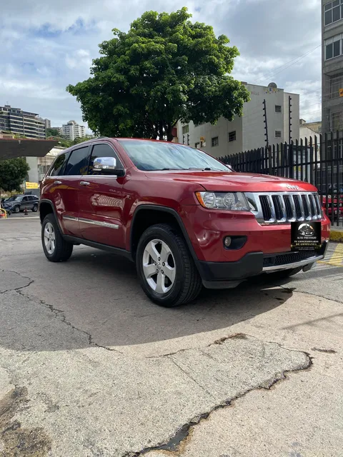 Jeep Grand Cherokee 4x2