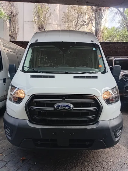 Ford Transit 2.0 Minibus 17+1 460e