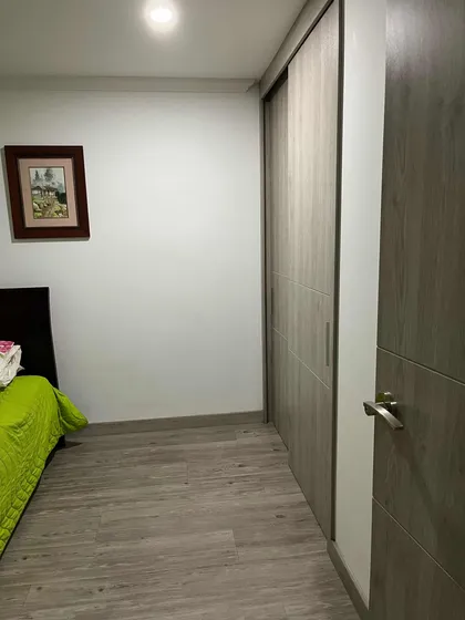 Vendo Apto Loma Los Bernal