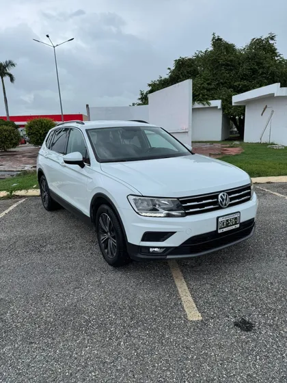 Volkswagen Tiguan 1.4 Comfortline At