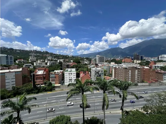 Se Vende Apto 250m² 4h+s/ 4b+s/ 2p San Román   