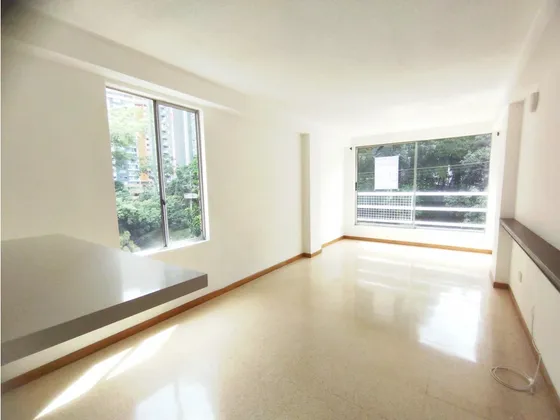 Apartamento En Arriendo Loma De Los Bernal Medellín
