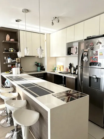 Arriendo Amoblado Cerro Colorado