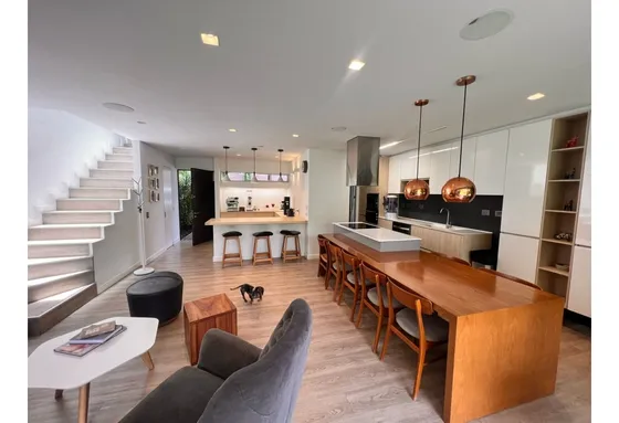Venta De Casa En Envigado  Loma Del Chocho Dos Niveles+terraza