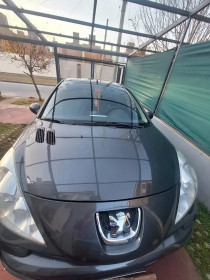Peugeot 207 1.4 Sedan Allure