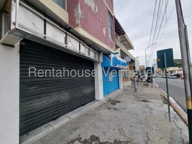 Julian Galindez Alquila Local A Pie De Calle En Zona Centro Barquisimeto #25-9307