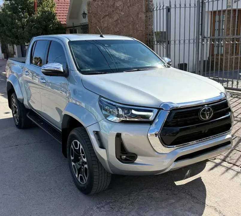 Toyota Hilux Srx 4x4, Trocha Ancha, Linea Nueva.