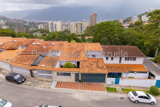 Nb Casa En Venta En Santa Ines Con Terraza Y Vigilancia 26-3798