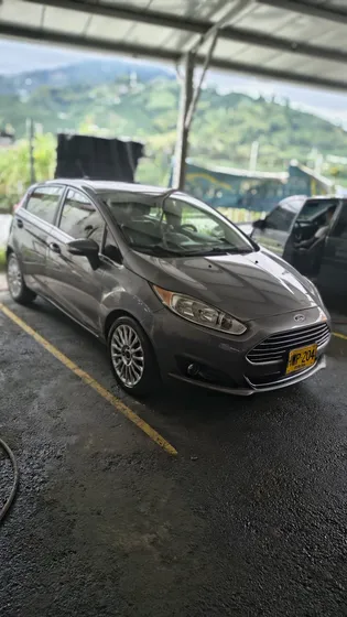 Ford Fiesta Titanium 2.0 Titanium