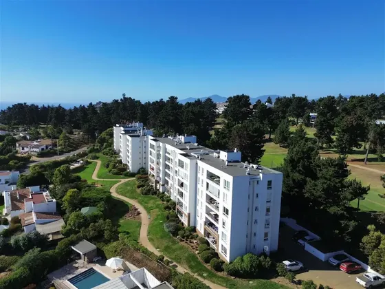 Práctico Departamento Con Jardín En Marbella