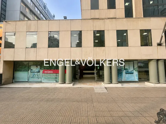 Oficina/local 548 M² + Terraza 122 M² | El Golf-tobalaba