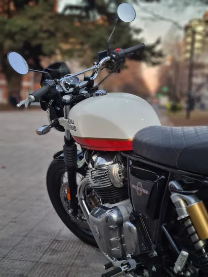 Royal Enfield Interceptor 650 Con 15.000kms