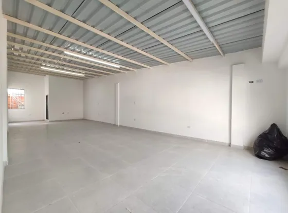 Local En Arriendo En Videlso. Cod A27056