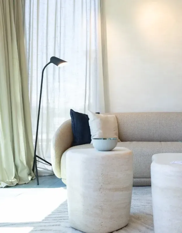 Alquiler Apartamento 3 Dormitorios En Carrasco | 2 Suites + Garage Doble